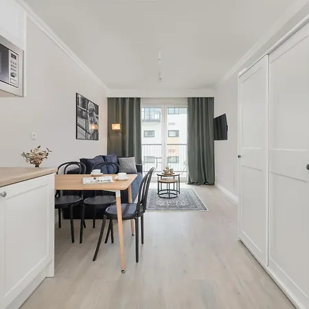 Zielona Okolica W Poblizu Rzeki By Rent Like